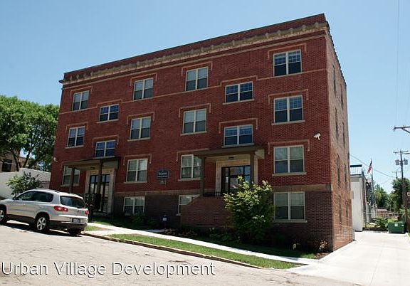 3rd image of 3007 Jackson St #4005980