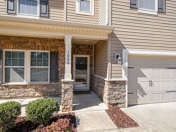 2nd image of 1008 Scotch Pine Way