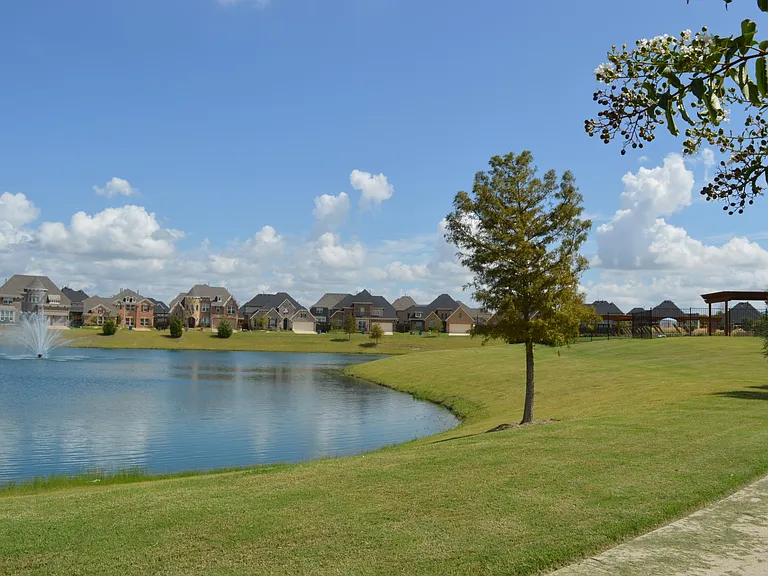 127 Iris Dr — Photo 37