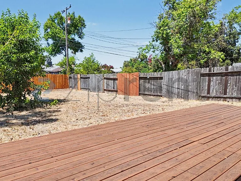 1937 Terrace Dr — Photo 38