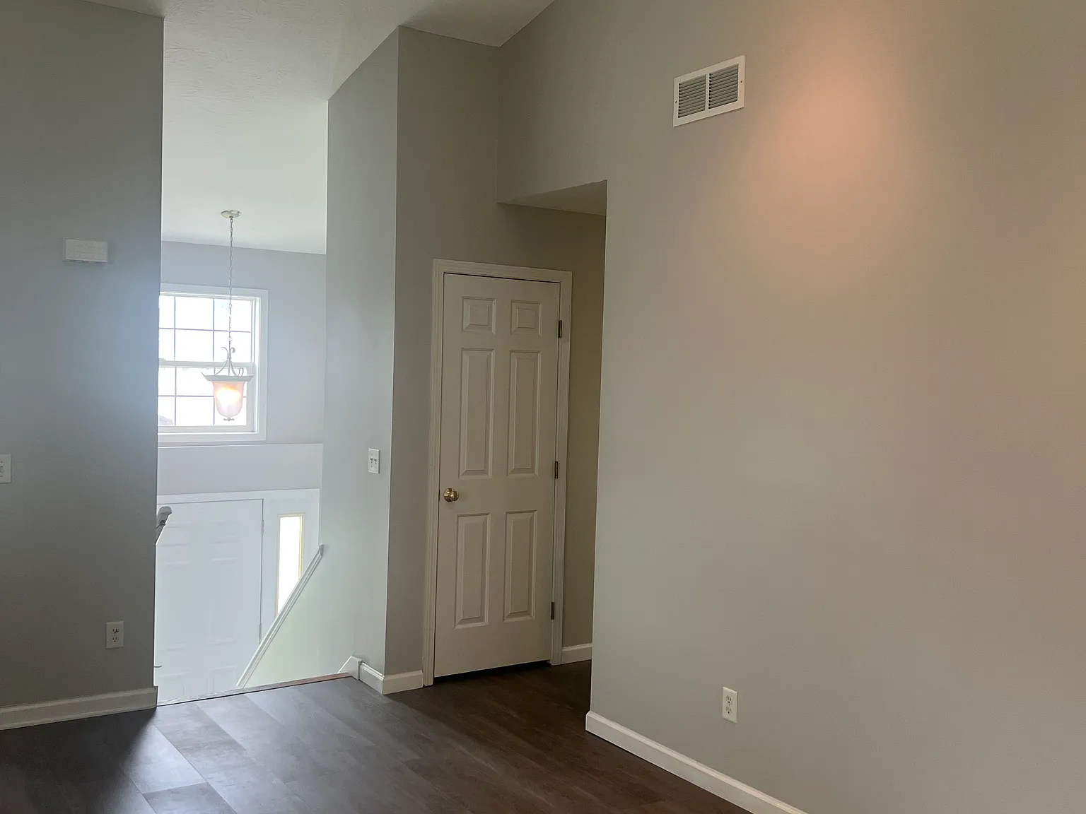 3 bed, 1500 sqft, $1,800 — Photo 2