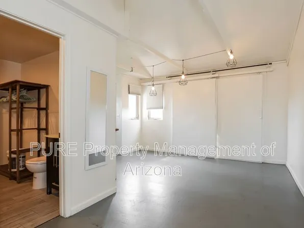 2925 N 15th Dr, Phoenix, AZ 85015