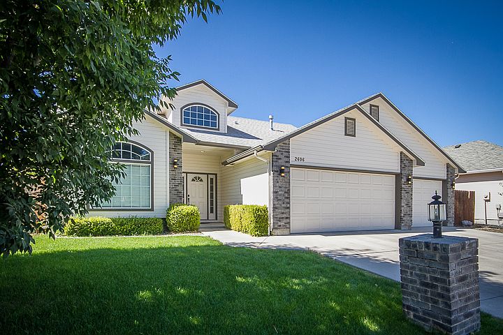 1st image of 2606 S Willow Brook Pl