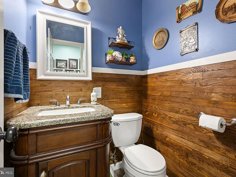 4301 Mountain View Dr — Photo 26