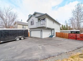 6771 Pebblebrook Cir, Anchorage, AK 99507