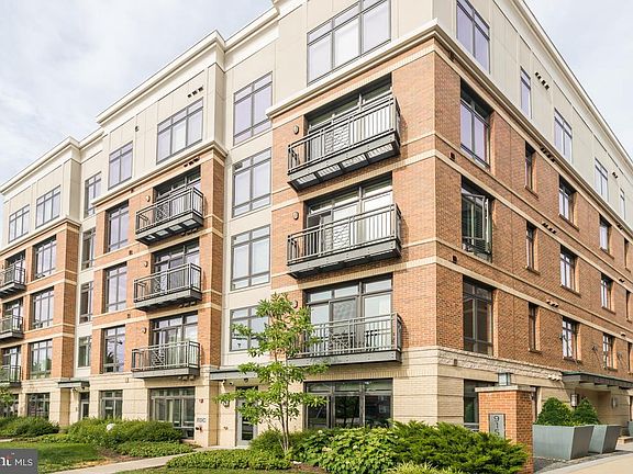 2nd image of 915 N Patrick St APT 301