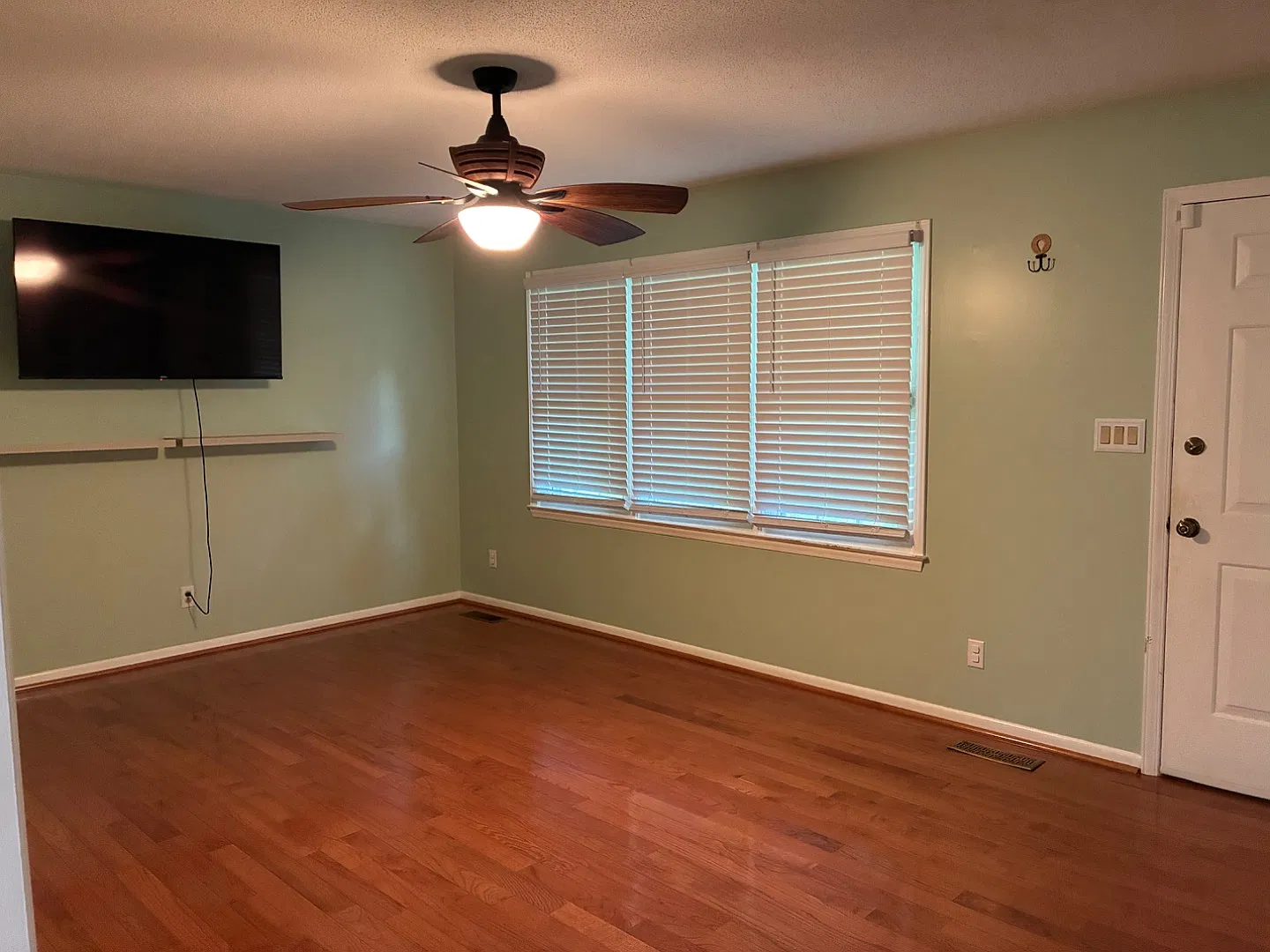 2606 Logan Dr — Photo 3