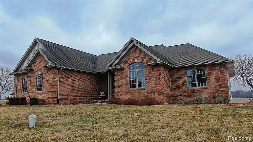 6261 New Lothrop Rd, New Lothrop, MI 48460 Zillow