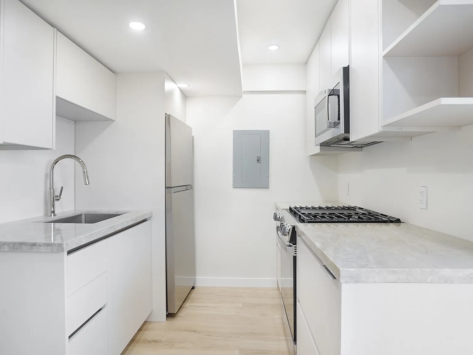 1 bed, 1.0 bath, 619 sqft, $1,900 — Photo 4