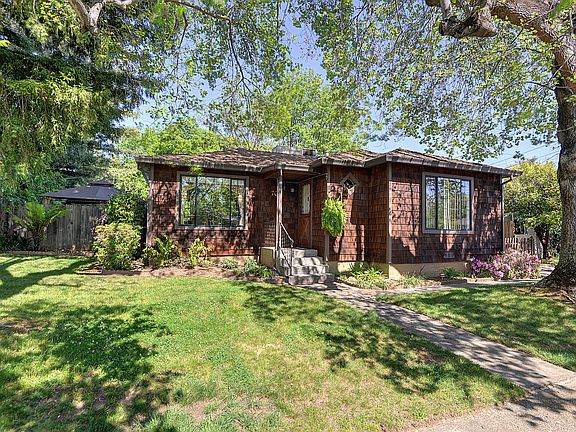2nd image of 707 Orange Grove Way