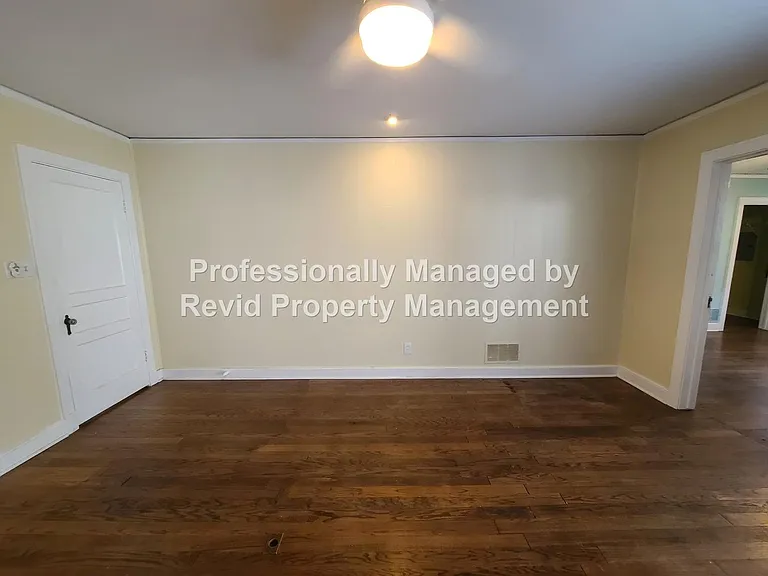 187 Picardy Pl — Photo 17