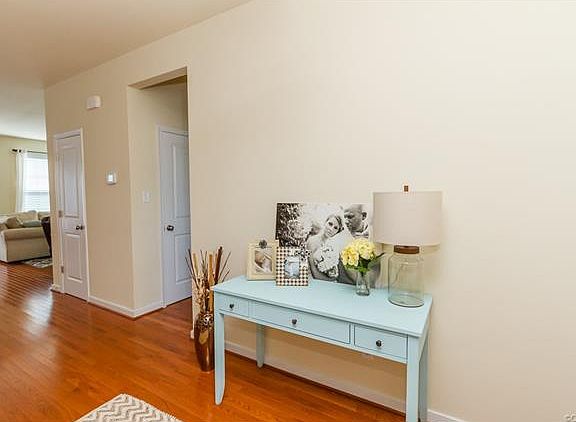 5th image of 9066 Salient Ln