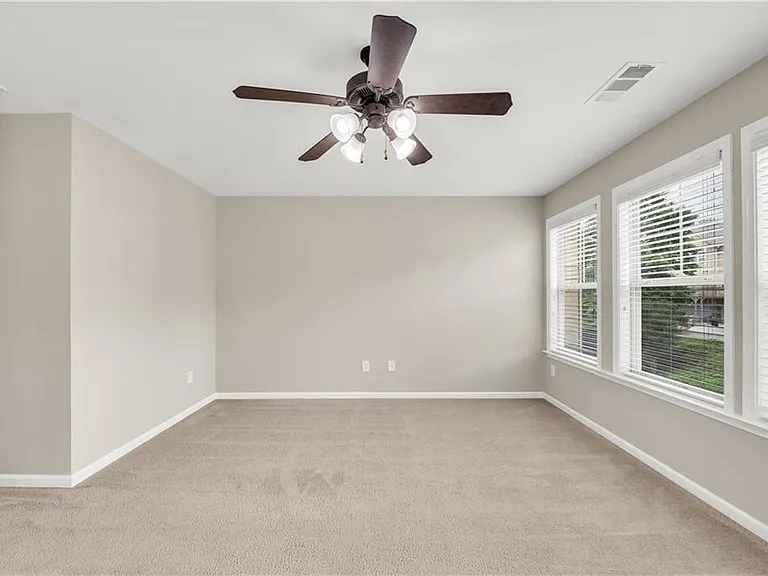 501 Grove Field Ct — Photo 39