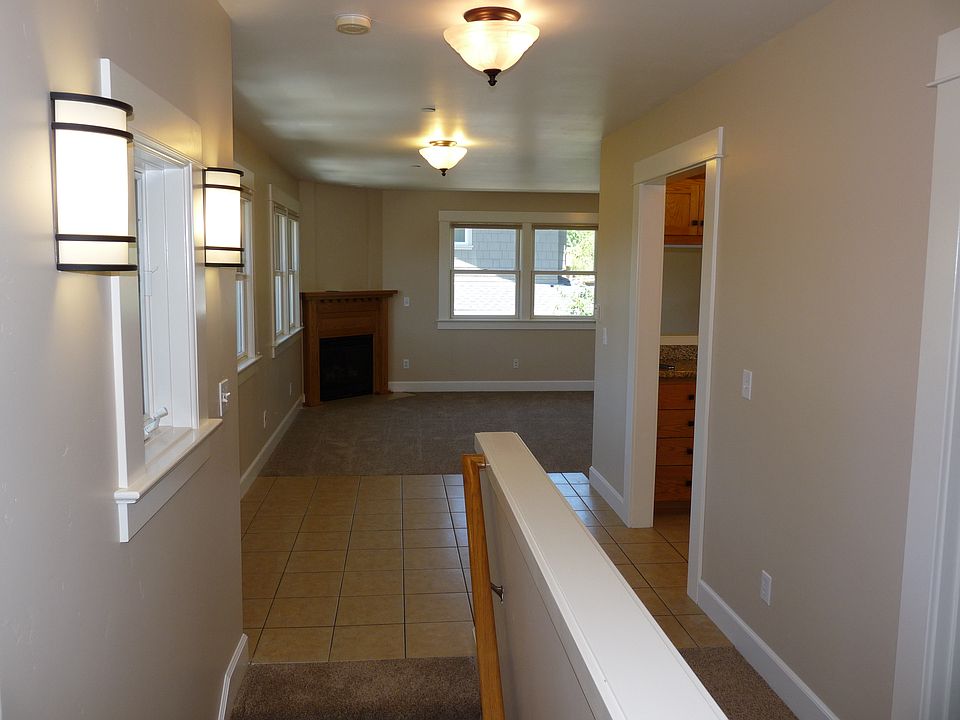 1st image of 1723 Garden St