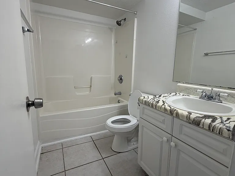 22302 Vick St #109 — Photo 4