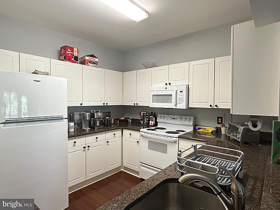5th image of 4561 Strutfield Ln APT 3413
