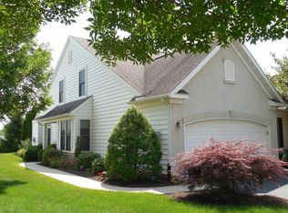 5 York Ct, Lancaster, PA 17602