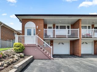 219 Shawnee Cir, Toronto, ON M2H 2Y3