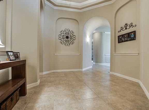 5th image of 2408 Lakebend Dr