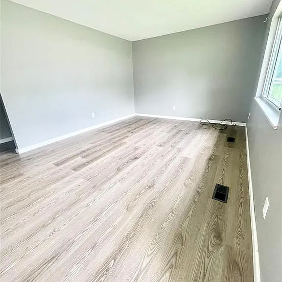805 Juniper Dr — Photo 4