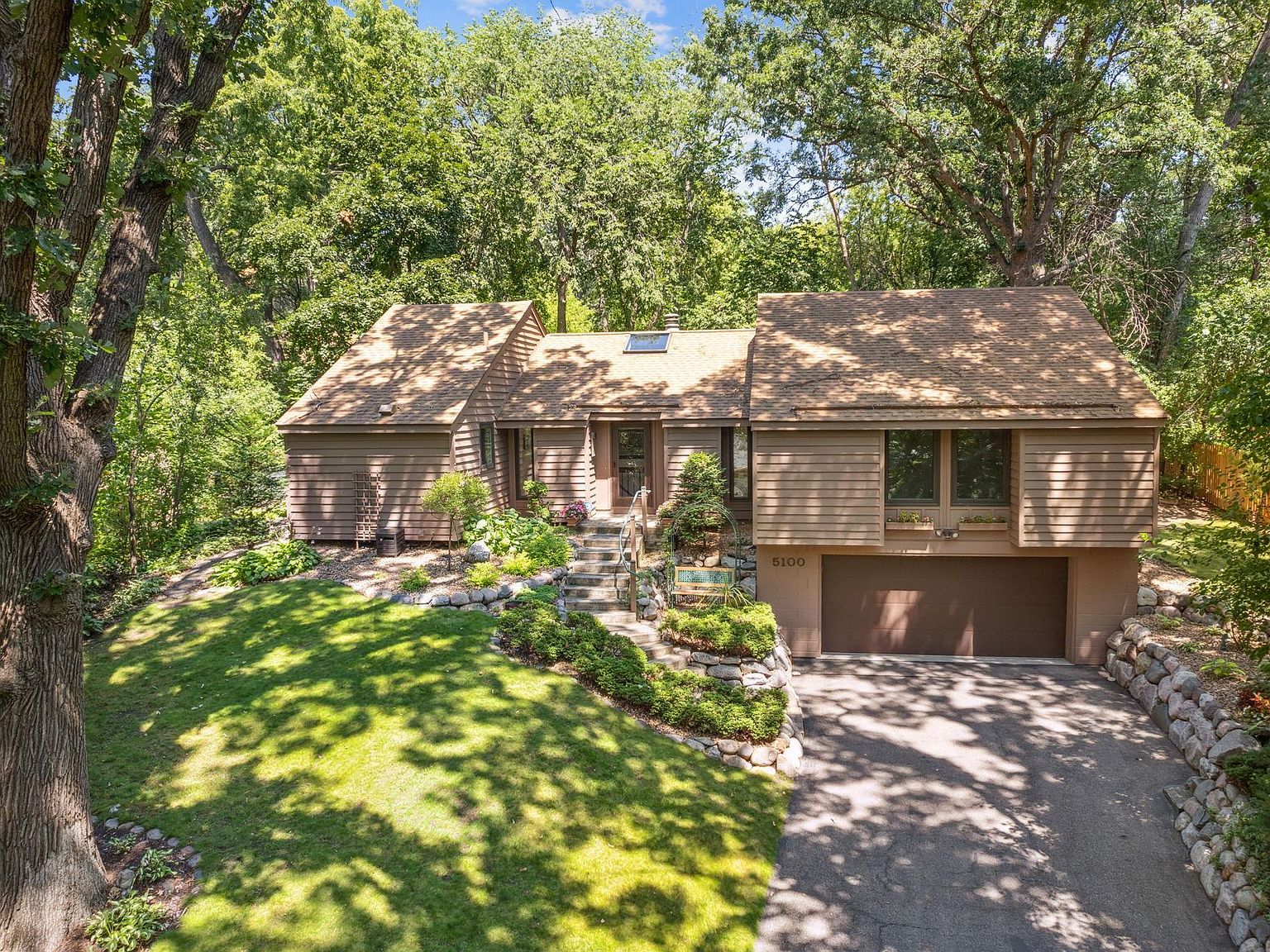 5100 Circle Town, Golden Valley, MN 55416 MLS 6409547 Zillow