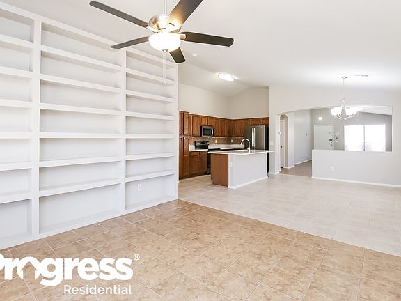 4th image of 1021 E Santa Fiore St