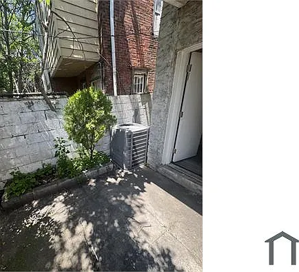 2622 Wilder St — Photo 9