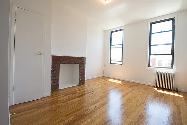 Rented by Brick&Mortar | media 18