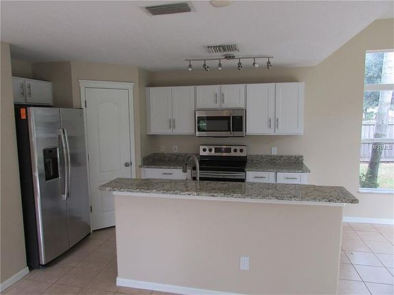 5th image of 7411 Oxford Garden Cir