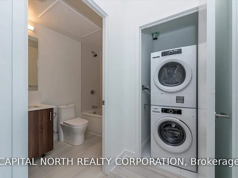 681 Yonge St #616 — Photo 10