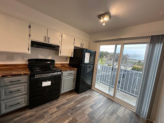 5th image of 168 Santa Clara Ave APT 8