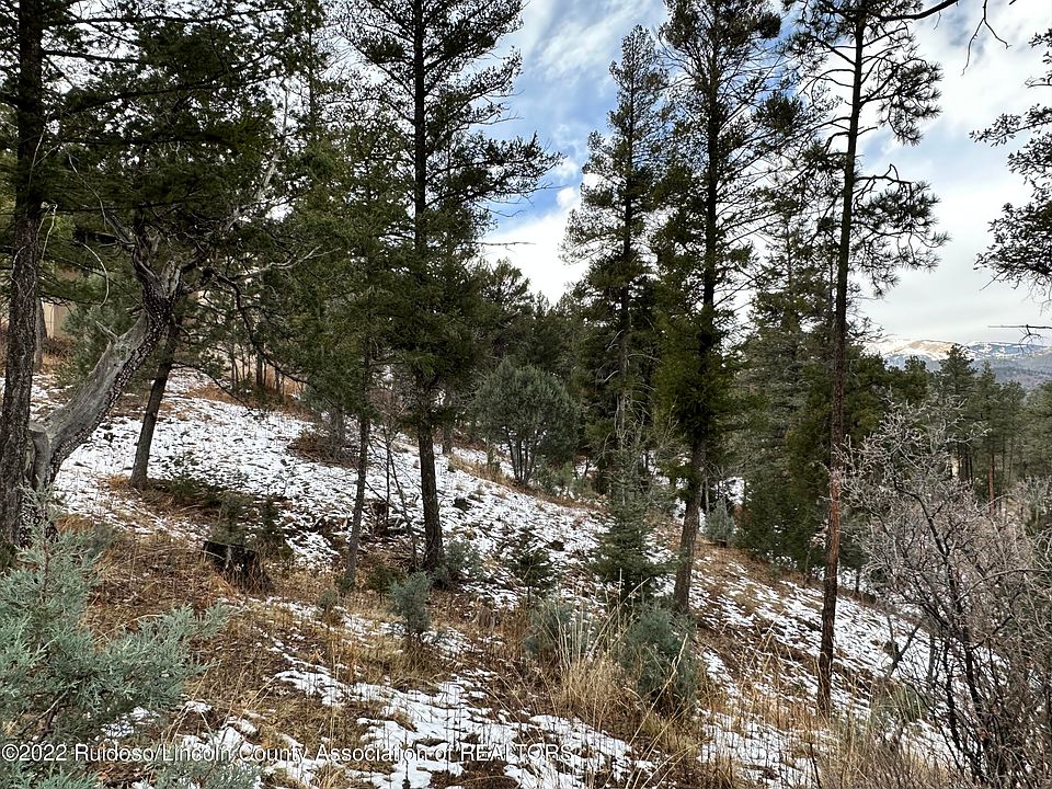 2nd image of 205 Sunrise Ct