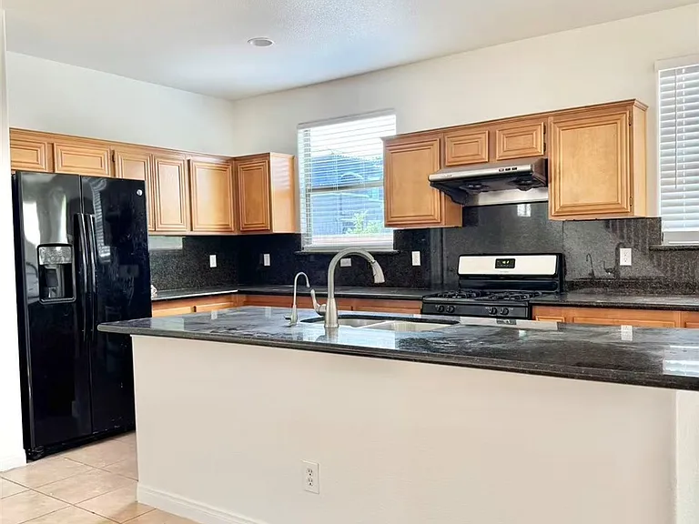 3434 Bella Valencia Ct — Photo 3