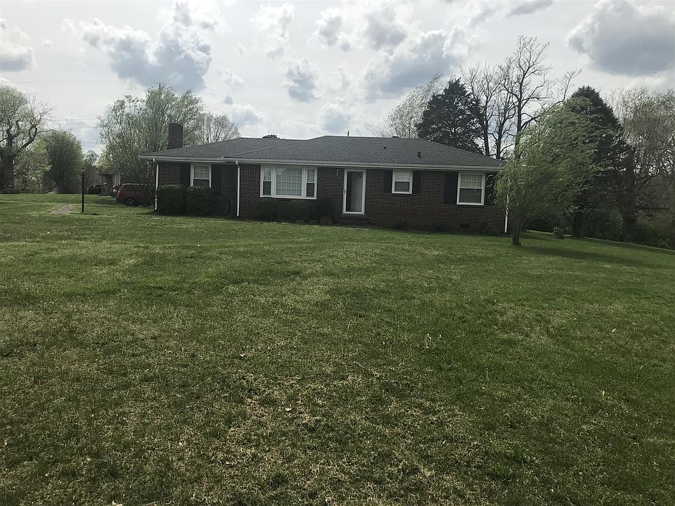 1st image of 206 W Meadow Dr