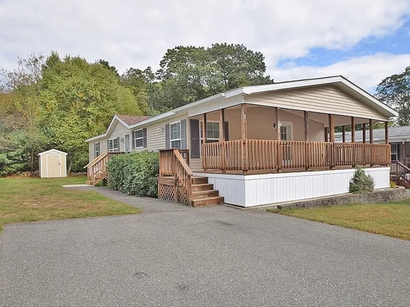 7 Medallion Rd, Holbrook, MA 02343