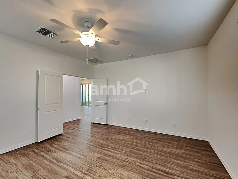 815 S 150th Dr — Photo 11