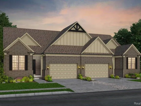 779 W Spaniel Dr, Ann Arbor, MI 48108