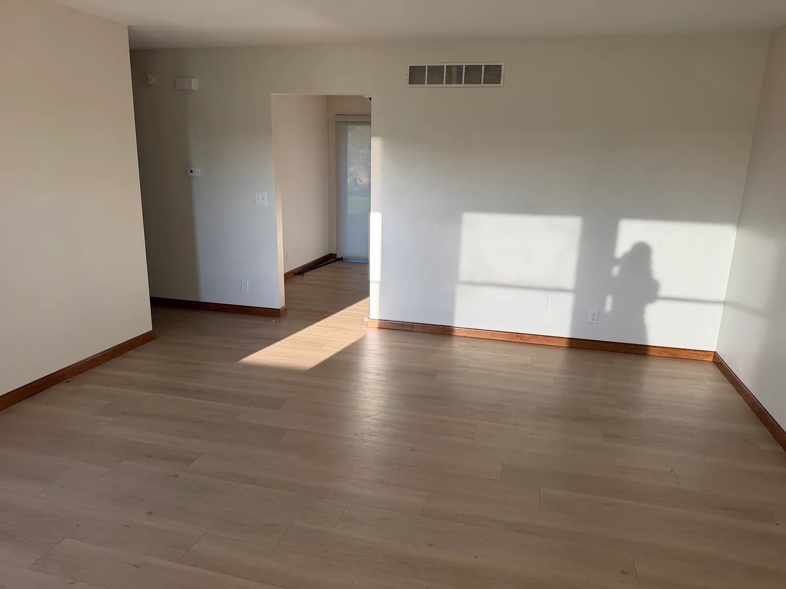 2 bed, 1.5 bath, 1100 sqft, $1,700 — Photo 4