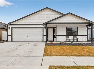 18511 E 3rd Ave, Greenacres, WA 99016