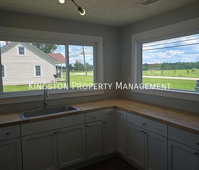 3439 Old State Highway 52 — Photo 12