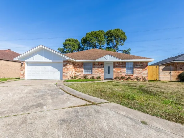 8502 Lynwood Ln, Port Arthur, TX 77642