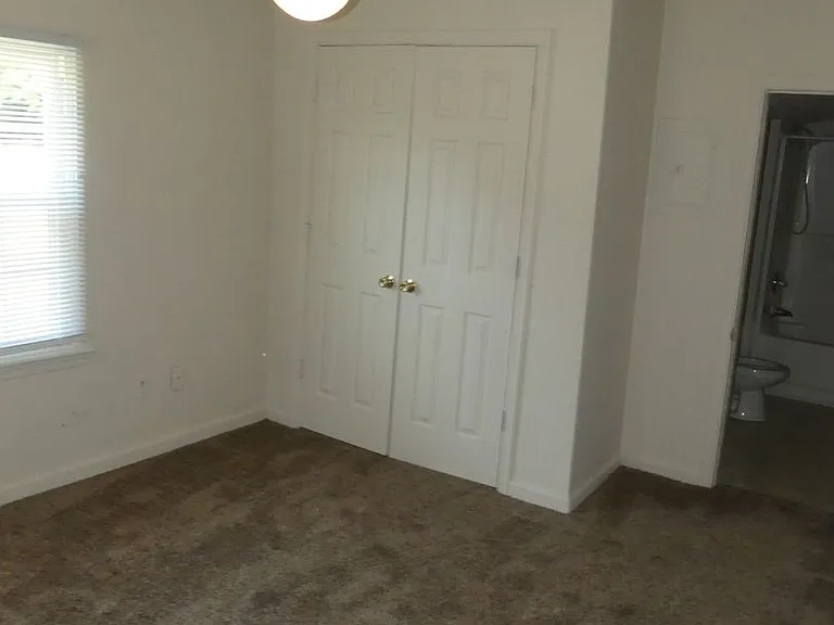 1643 Briarfield Rd — Photo 3