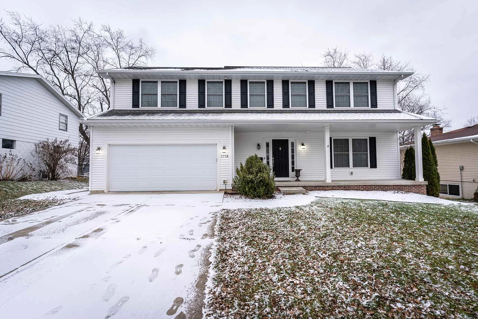1718 W Pinewood Pl photo 1