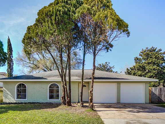 3rd image of 10355 Misty River Dr