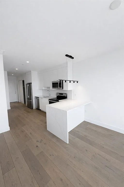 Building Photo - 1121 Dorchester Ave #301