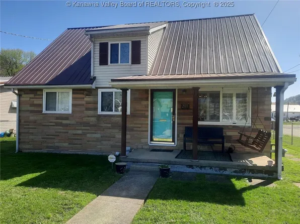 200 Clemson Ave, Charleston, WV 25306