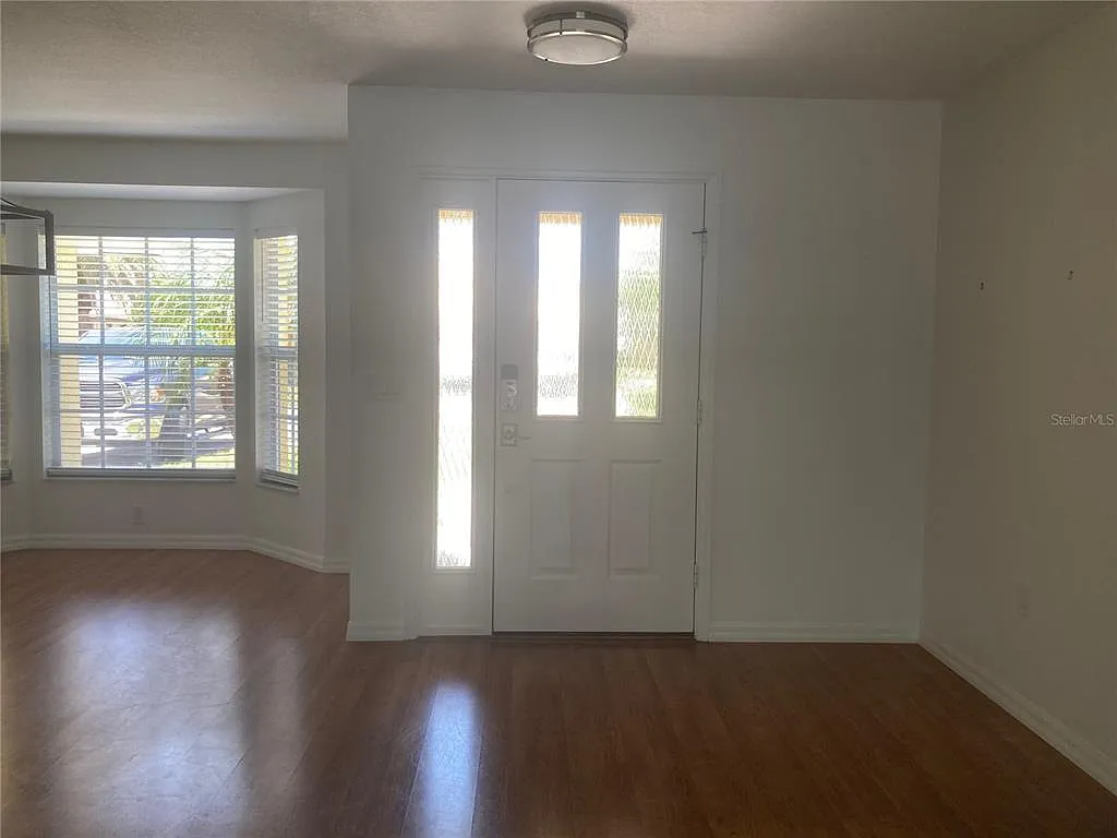 3 bed, 2.0 bath, 1744 sqft, $2,750 — Photo 4
