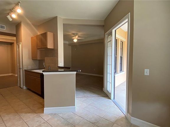 4th image of 513 Mirasol Cir APT 104