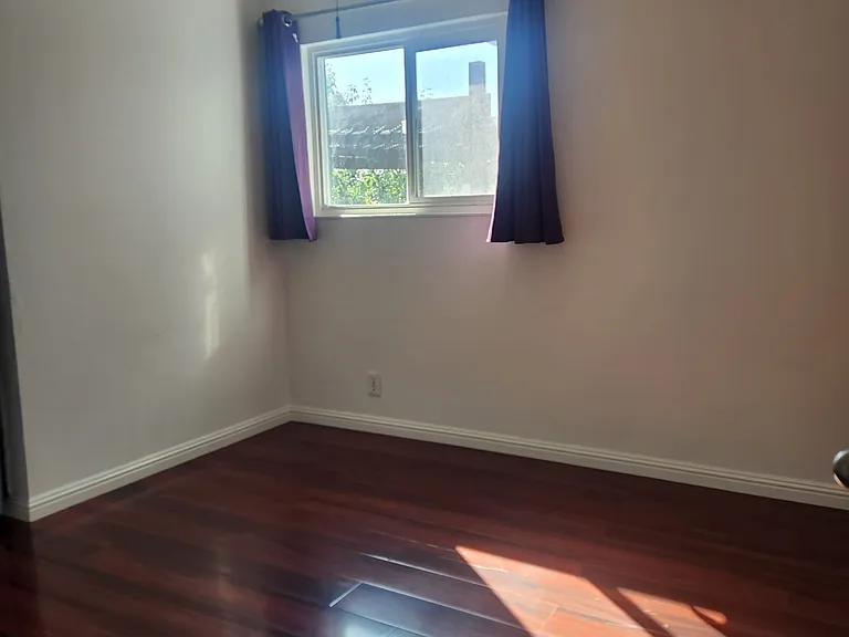 Guest bedroom for rent