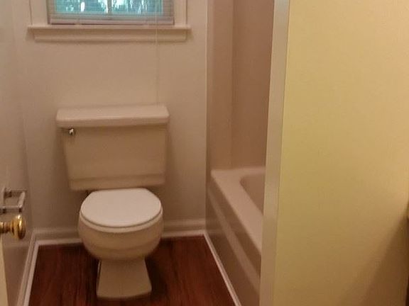 2nd image of 308 Mary Ann Dr APT 13
